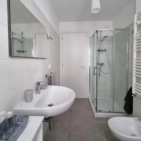 Casa Castello 63 * 라킬라